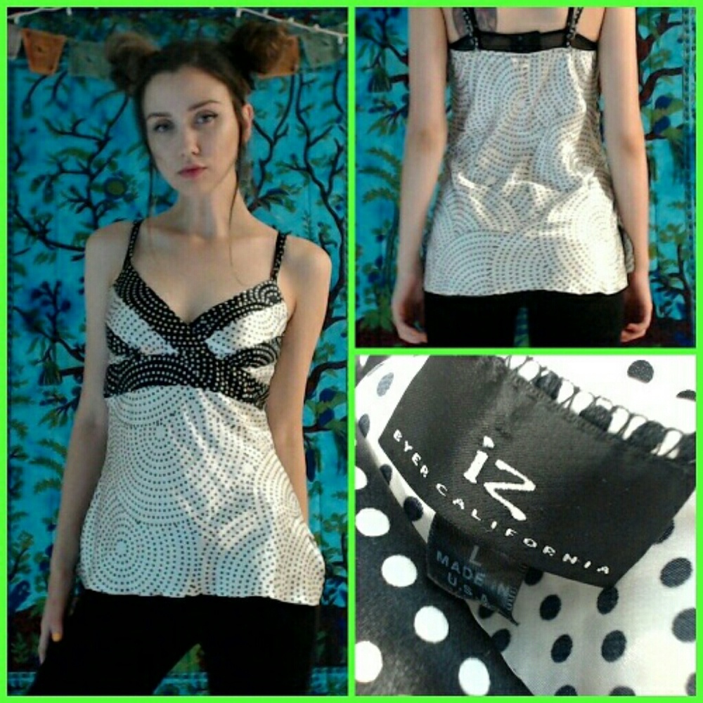 🌚⭕Black & White Polka Dot Top Size: Large⭕🌚